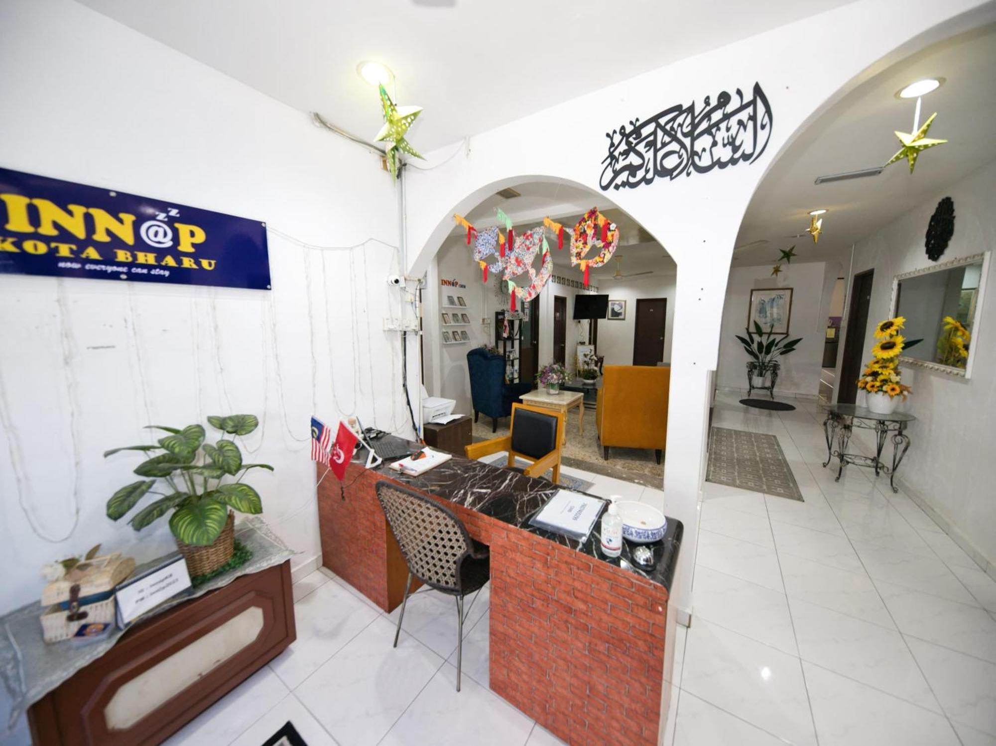 Oyo 89925 Innap Kota Bharu Esterno foto